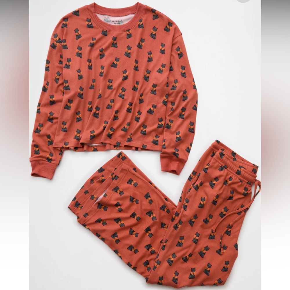 AE Luxe Plush Halloween Long-Sleeve & Pant PJ Set - Cognac